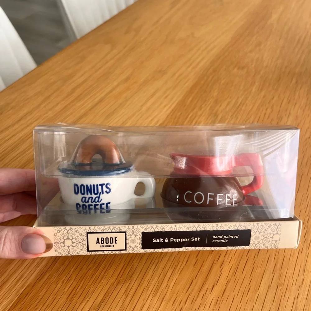 Donuts & Coffee Ceramic Salt and Pepper Set - White, Brown, Red, Blue